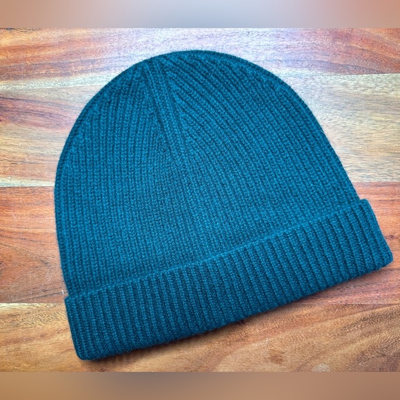 J.Crew Cashmere Beanie - Picture 2 of 8